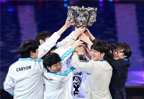 NAVI在ESL Pro League赛季21中被 The MongolZ 淘汰；