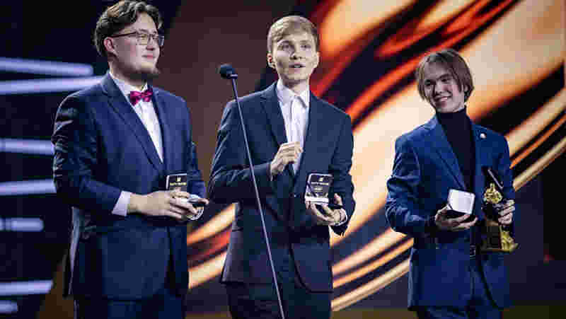 外网热议BLG横扫C9：我们从未真正摆脱过LCK vs LPL的洲际赛