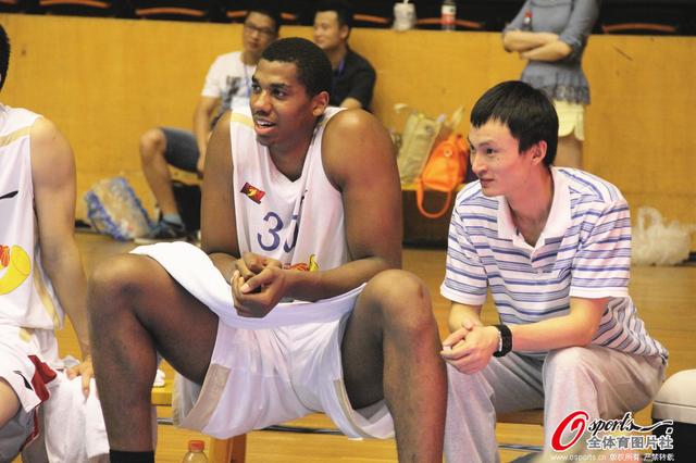 明日魔术战猛龙伤病：小瓦格纳等6人缺席，萨格斯不在列